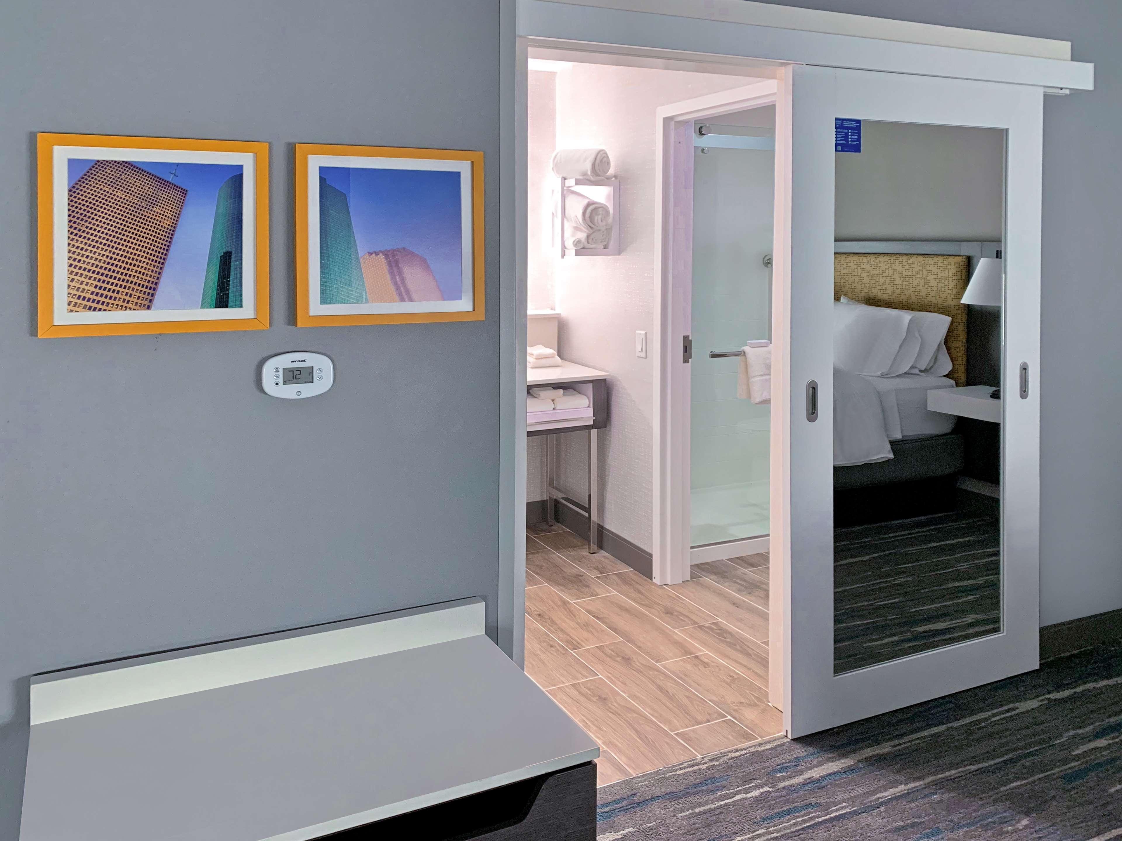 Hampton Inn & Suites Houston East Beltway 8, Tx Cloverleaf エクステリア 写真